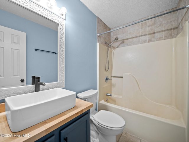 705 Riva Ridge Road, Sneads Ferry, NC 28460