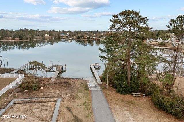 705 Riva Ridge Road, Sneads Ferry, NC 28460