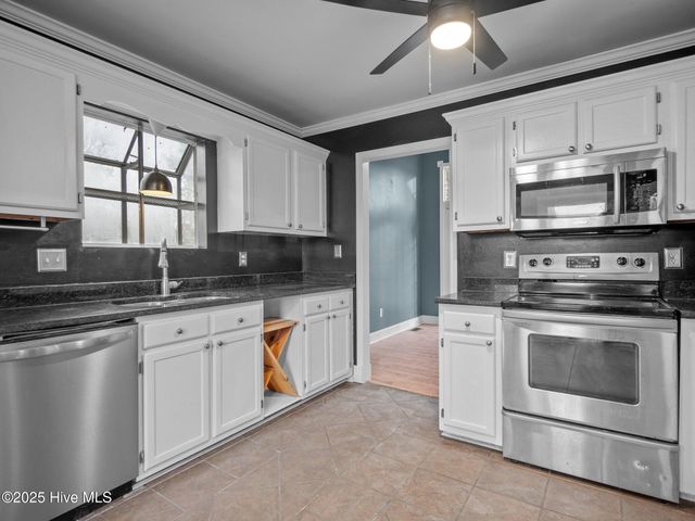 705 Riva Ridge Road, Sneads Ferry, NC 28460