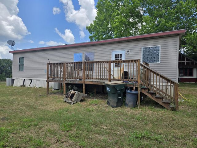 428 W North Main ST, Flatonia, TX 78941