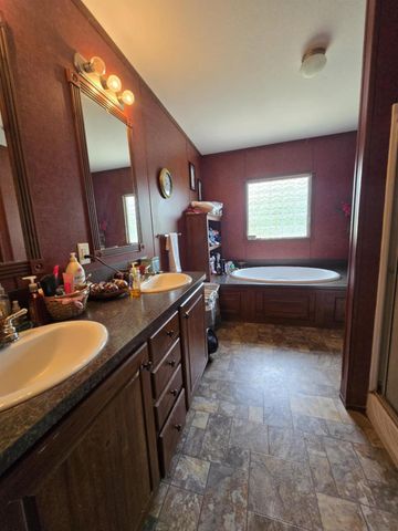 428 W North Main ST, Flatonia, TX 78941