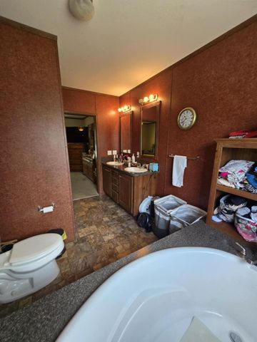 428 W North Main ST, Flatonia, TX 78941