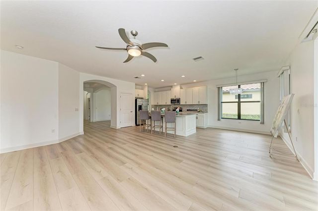 12826 DEL CORSO LOOP, Lakewood Ranch, FL 34211