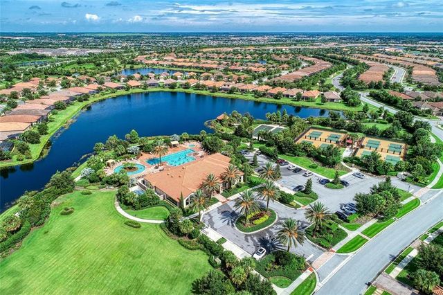 12826 DEL CORSO LOOP, Lakewood Ranch, FL 34211