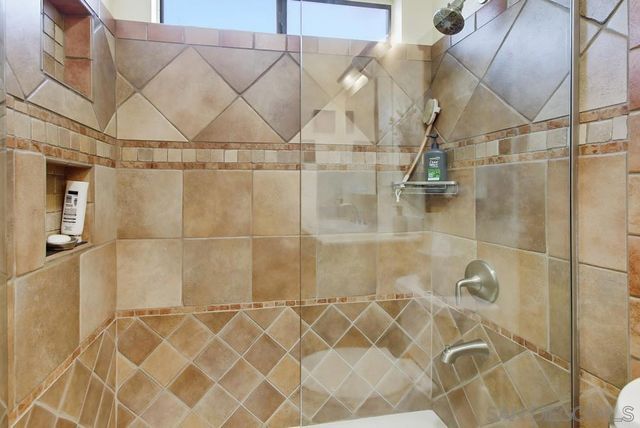 1059 Agate St A, San Diego, CA 92109