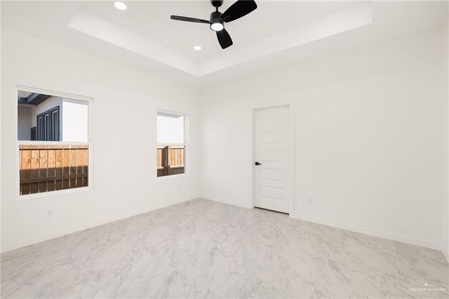 6109 N Luz Del Sol Street, Edinburg, TX 78542