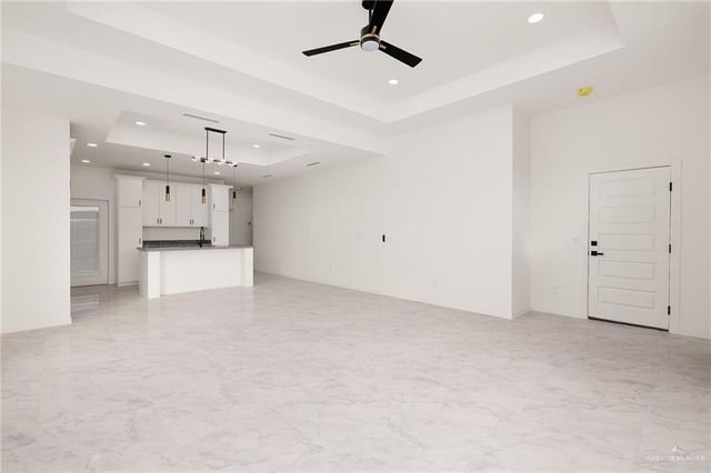 6109 N Luz Del Sol Street, Edinburg, TX 78542