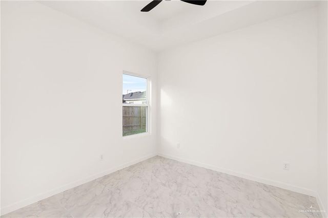 6109 N Luz Del Sol Street, Edinburg, TX 78542