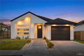 6109 N Luz Del Sol Street, Edinburg, TX 78542