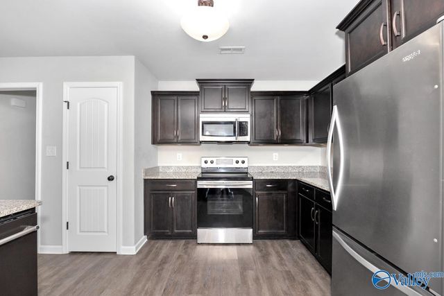 102 Hulsey Lane, Toney, AL 35773