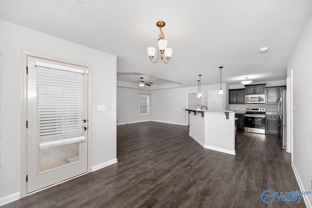 102 Hulsey Lane, Toney, AL 35773