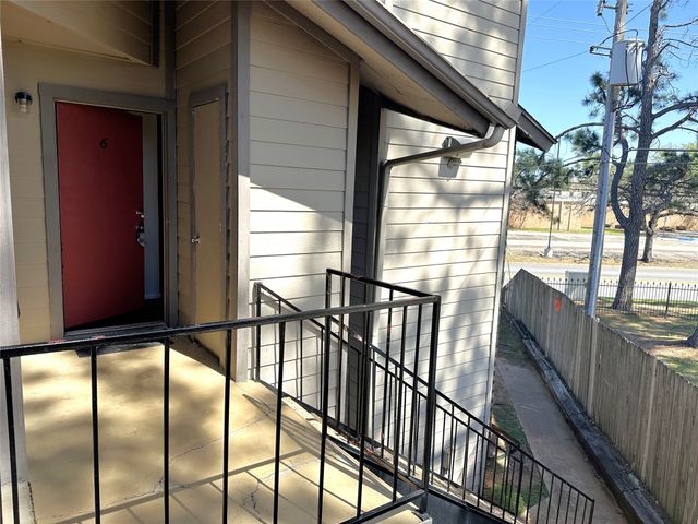 1600 Pecan Chase Circle 6, Arlington, TX 76012