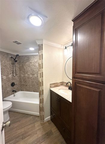 1600 Pecan Chase Circle 6, Arlington, TX 76012