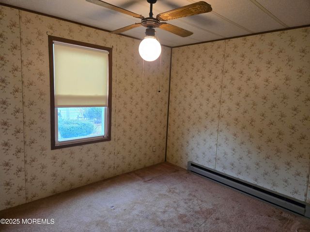 257 N Riverside Drive N, Brick, NJ 08724