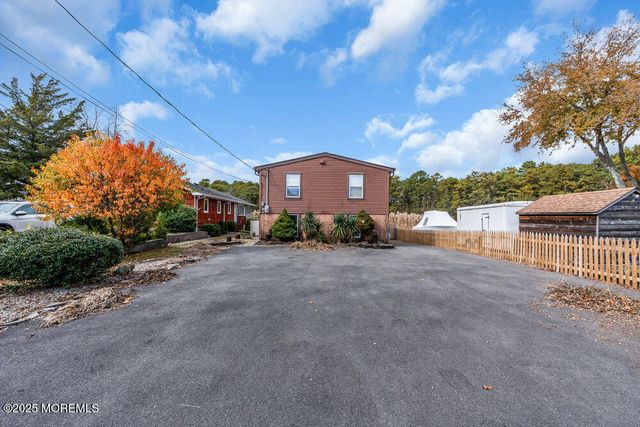 257 N Riverside Drive N, Brick, NJ 08724