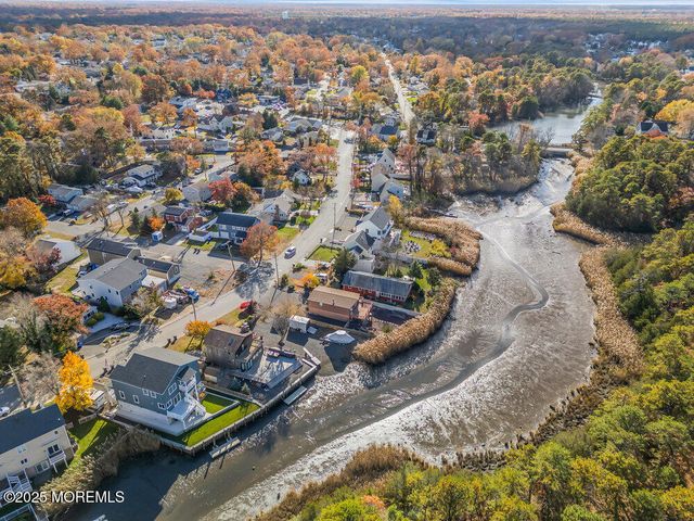 257 N Riverside Drive N, Brick, NJ 08724