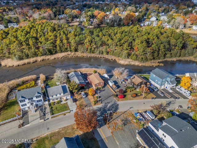 257 N Riverside Drive N, Brick, NJ 08724