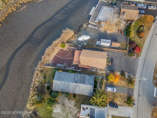 257 N Riverside Drive N, Brick, NJ 08724