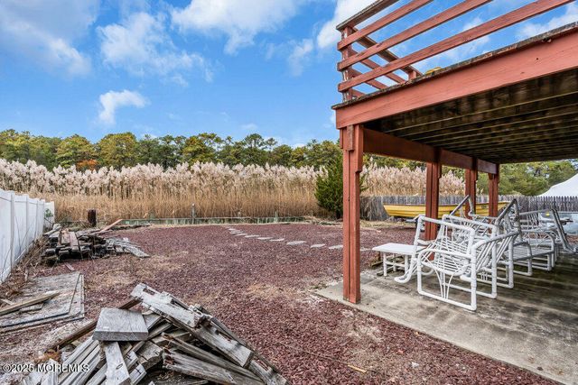 257 N Riverside Drive N, Brick, NJ 08724