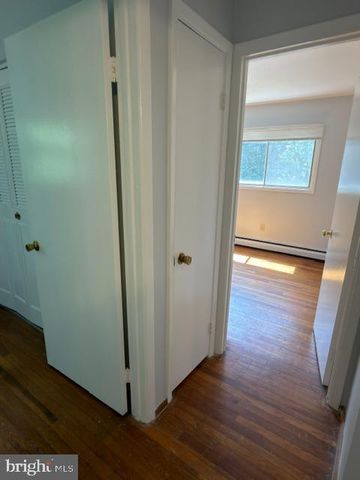 3418 N BEAUMONT RD, Woodbridge, VA 22193