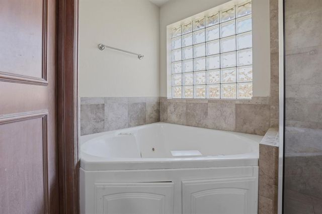 2501 NW 153rd Street, Edmond, OK 73013