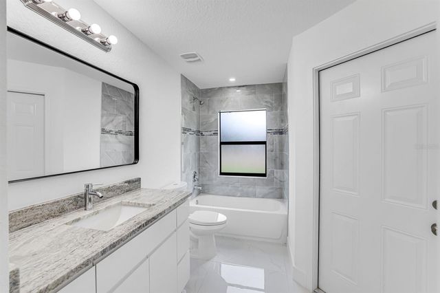 2702 50TH STREET SW, Lehigh Acres, FL 33976