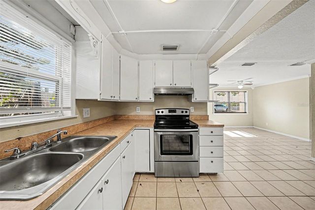 10118 114TH TERRACE, Largo, FL 33773