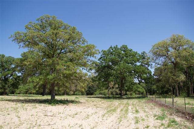 1035 Old Sayers Road, Elgin, TX 78621