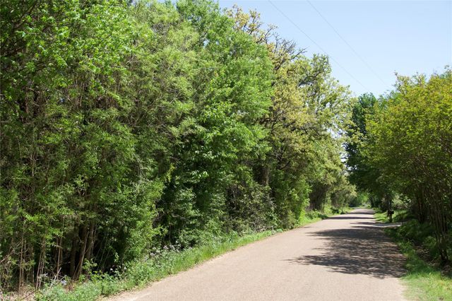 1035 Old Sayers Road, Elgin, TX 78621