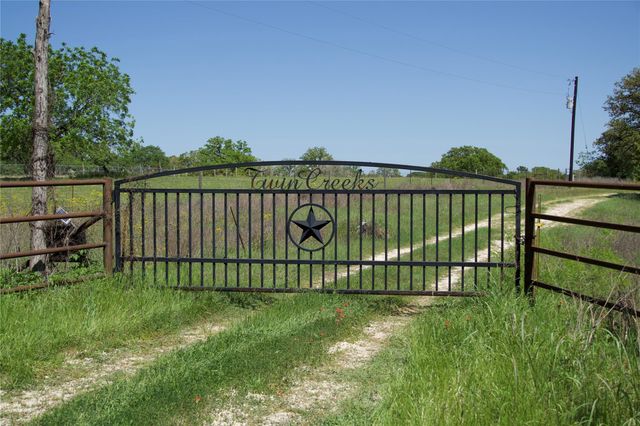 1035 Old Sayers Road, Elgin, TX 78621