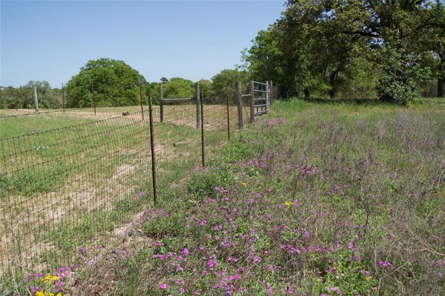 1035 Old Sayers Road, Elgin, TX 78621