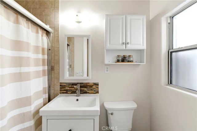 10731 Wright Road, South Gate, CA 90280