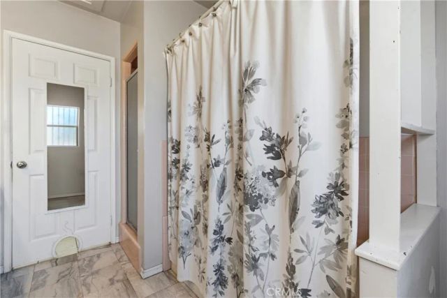 10731 Wright Road, South Gate, CA 90280