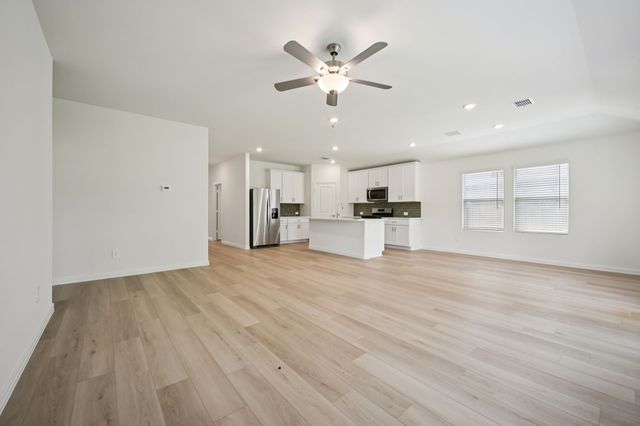 4028 Palestine Drive, Farmersville, TX 75442