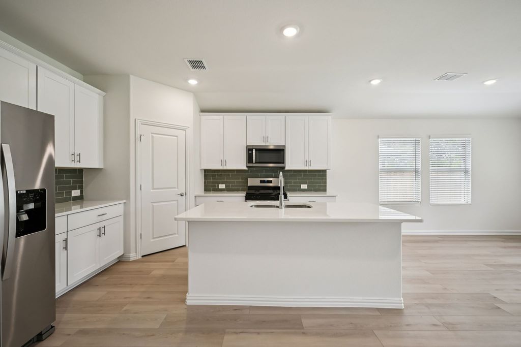 4028 Palestine Drive, Farmersville, TX 75442