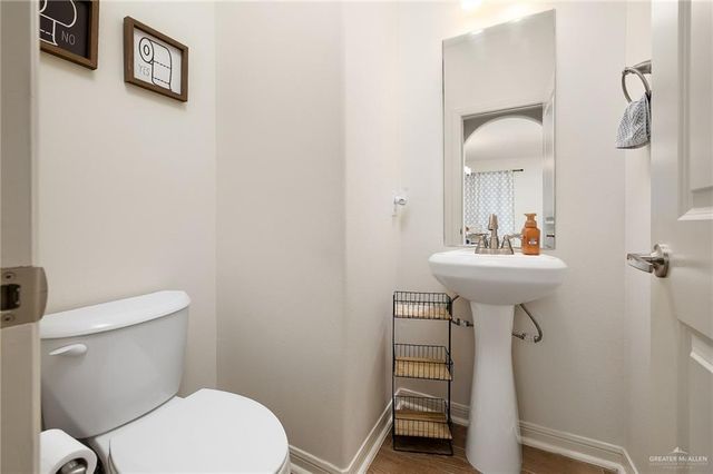 2702 N Rocky Rose Avenue, Edinburg, TX 78541