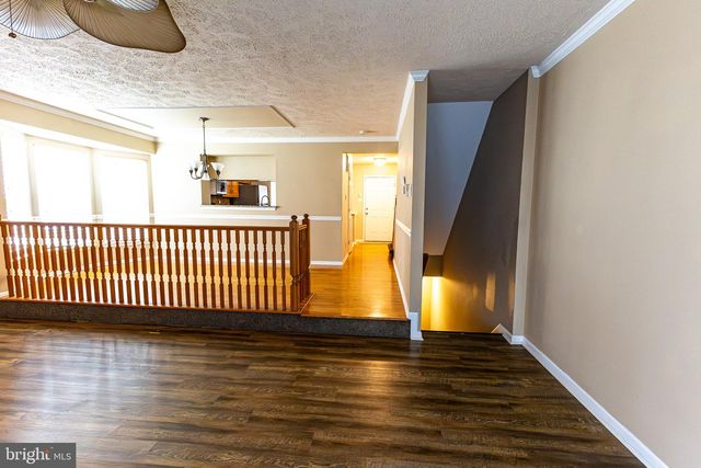 50 PEBBLE LN, Blackwood, NJ 08012