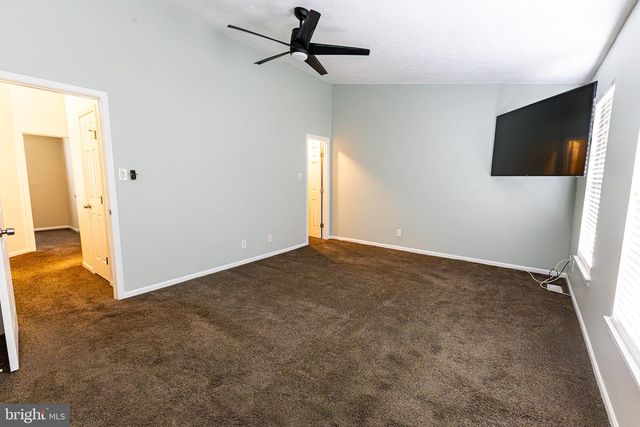 50 PEBBLE LN, Blackwood, NJ 08012
