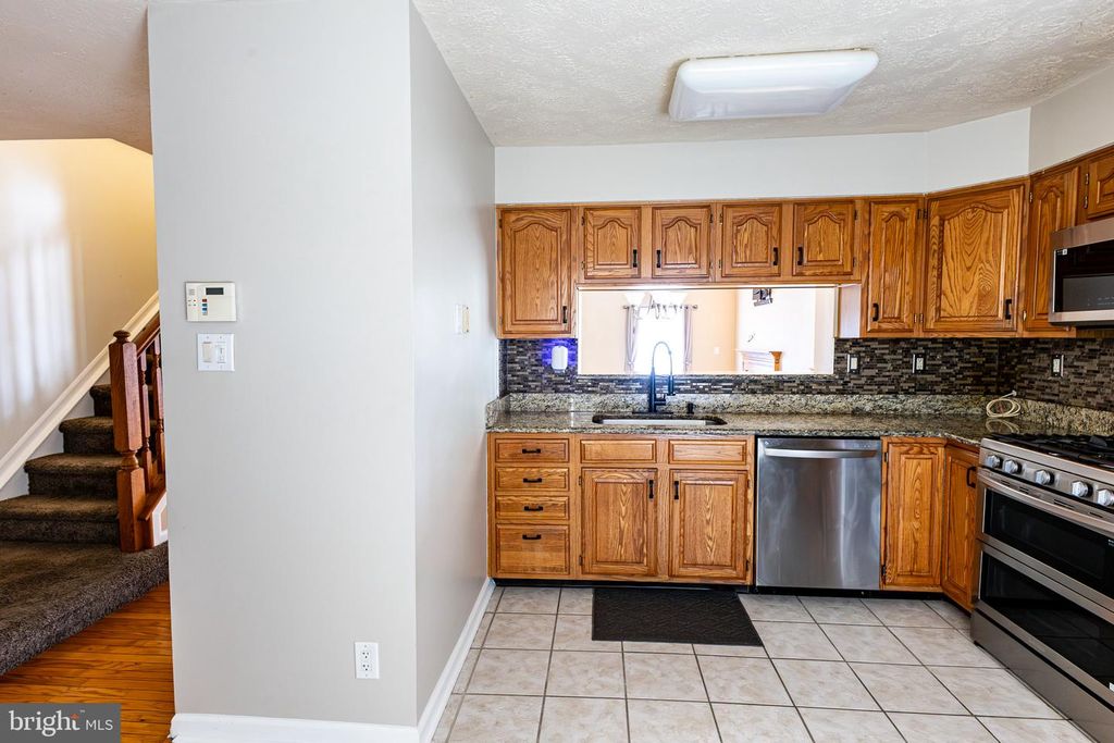 50 PEBBLE LN, BLACKWOOD, NJ 08012 — photo 3