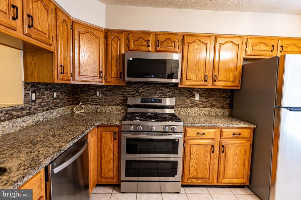 50 PEBBLE LN, BLACKWOOD, NJ 08012 — photo 5