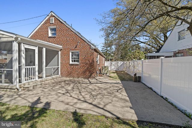 1644 W HIGH ST, Haddon Heights, NJ 08035