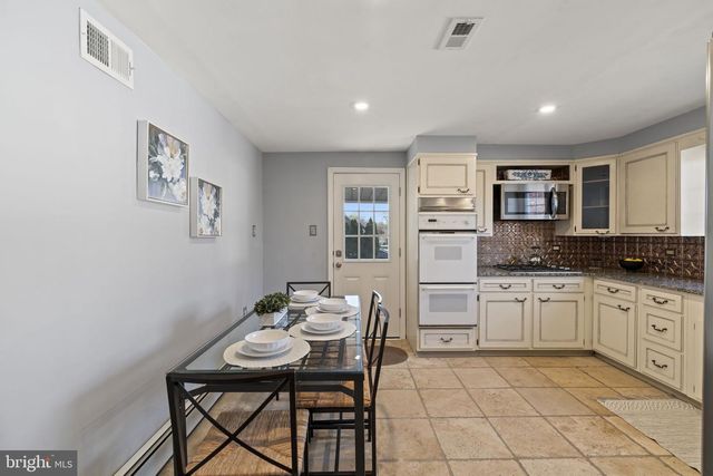 1644 W HIGH ST, Haddon Heights, NJ 08035