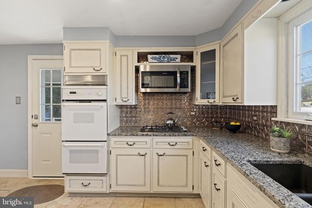 1644 W HIGH ST, Haddon Heights, NJ 08035