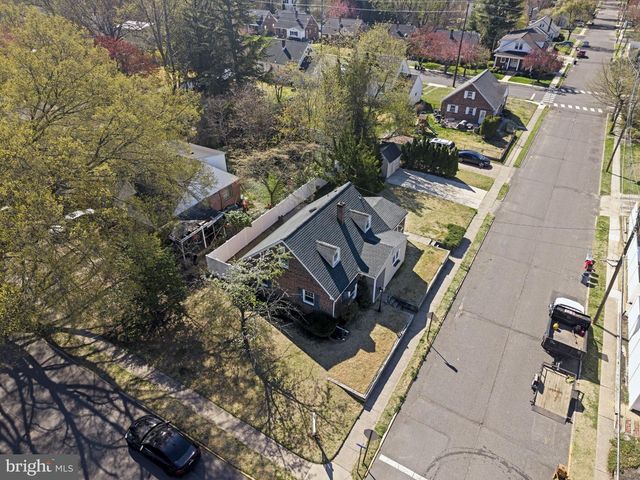 1644 W HIGH ST, Haddon Heights, NJ 08035
