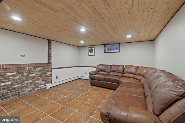 1644 W HIGH ST, Haddon Heights, NJ 08035