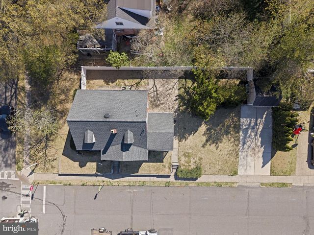 1644 W HIGH ST, Haddon Heights, NJ 08035