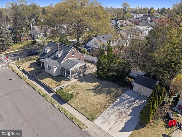 1644 W HIGH ST, Haddon Heights, NJ 08035