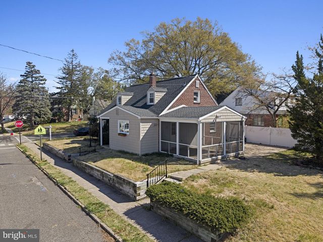 1644 W HIGH ST, Haddon Heights, NJ 08035