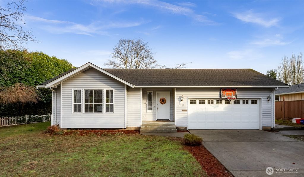 4844 Oakridge Drive, Blaine, WA 98230