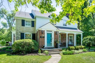 28090 Sunset Boulevard W, Lathrup Village, MI 48076